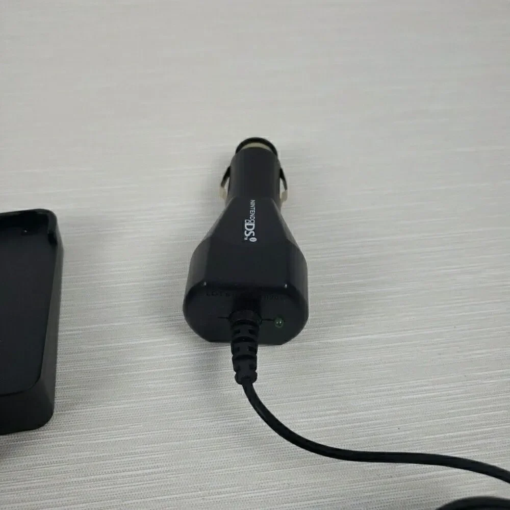 Nintendo 3DS Car Charging Cradle Docking Station Black CTR-007 4.6V 900mA